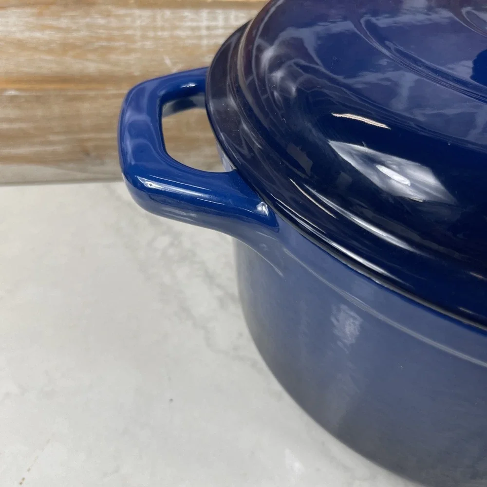 Tramontina 4 Quart/3.8 Lt Enameled Cast Iron Dutch Oven in Dark Blue /Navy Blue